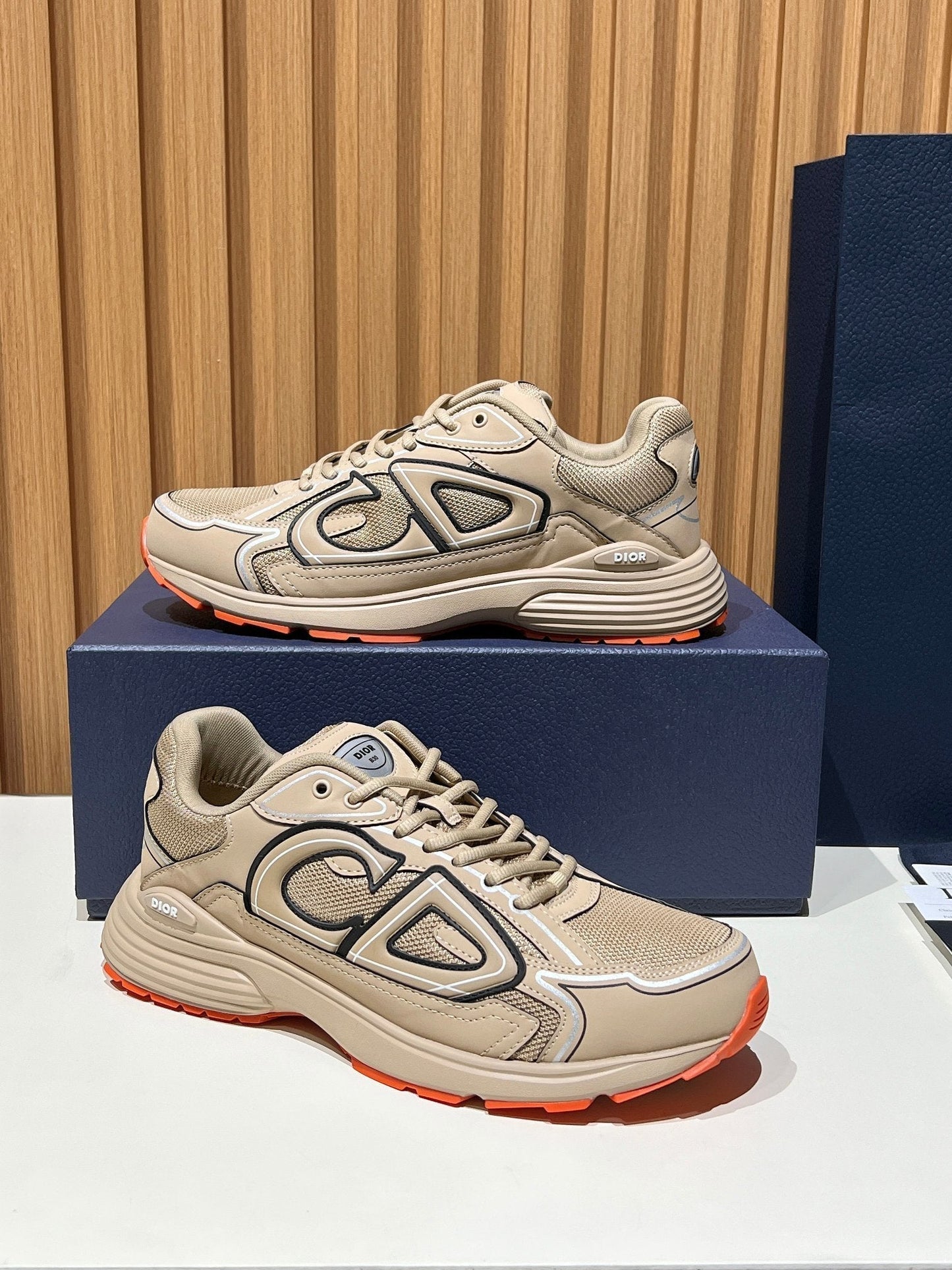 B30 Beige Orange
