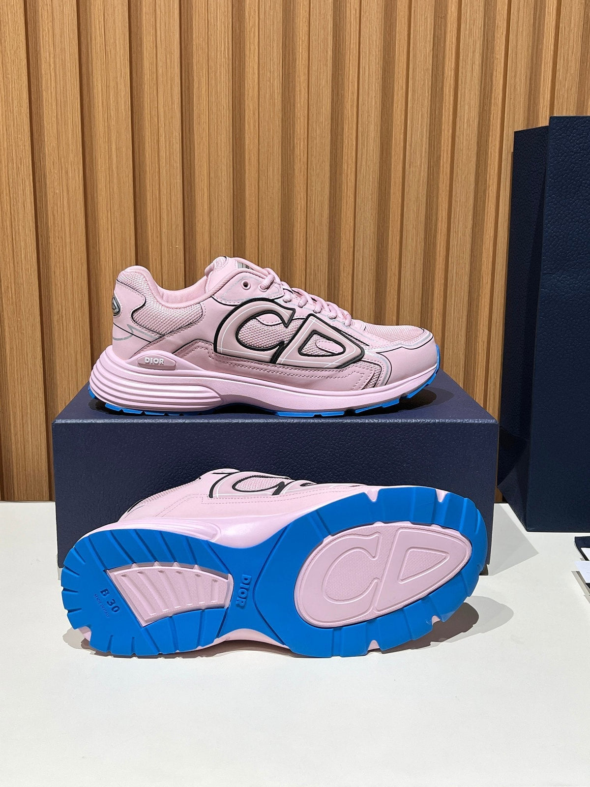 B30 Pink