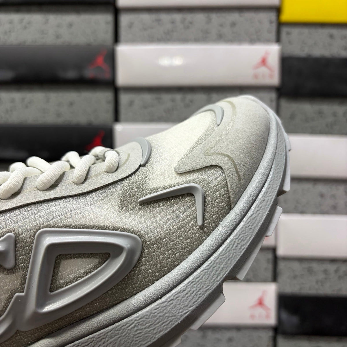 B30 Countdown Tech Triple White