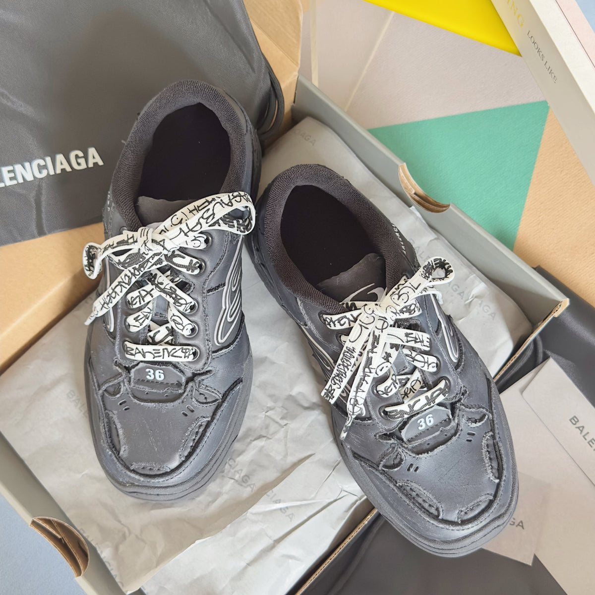Balenciaga Hamptons Worn-Out Black