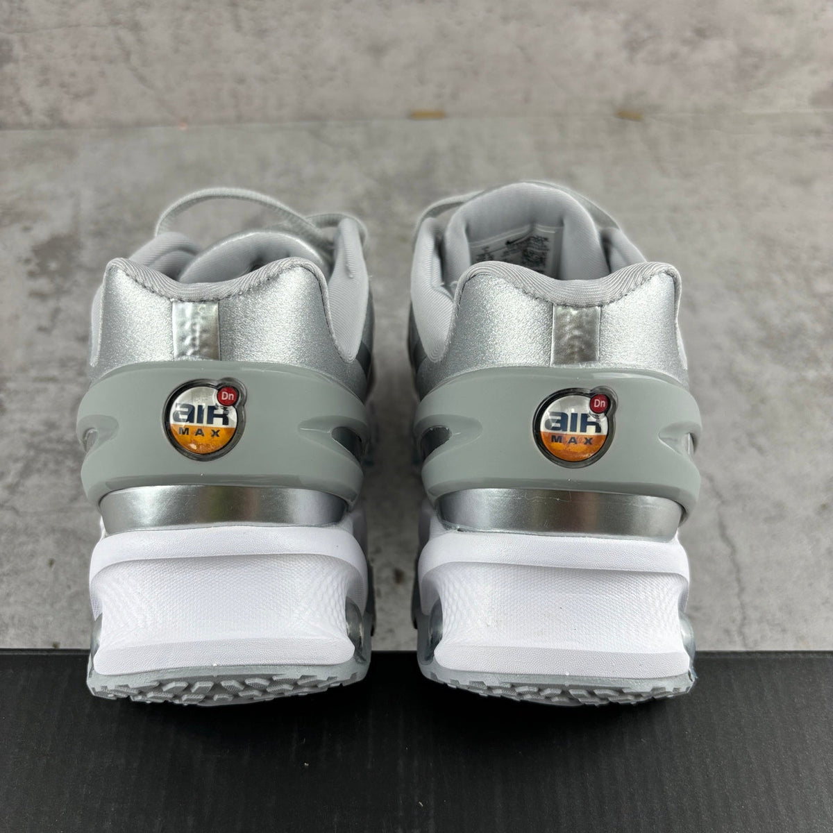 Nike Air Max DN8 Silver Grey