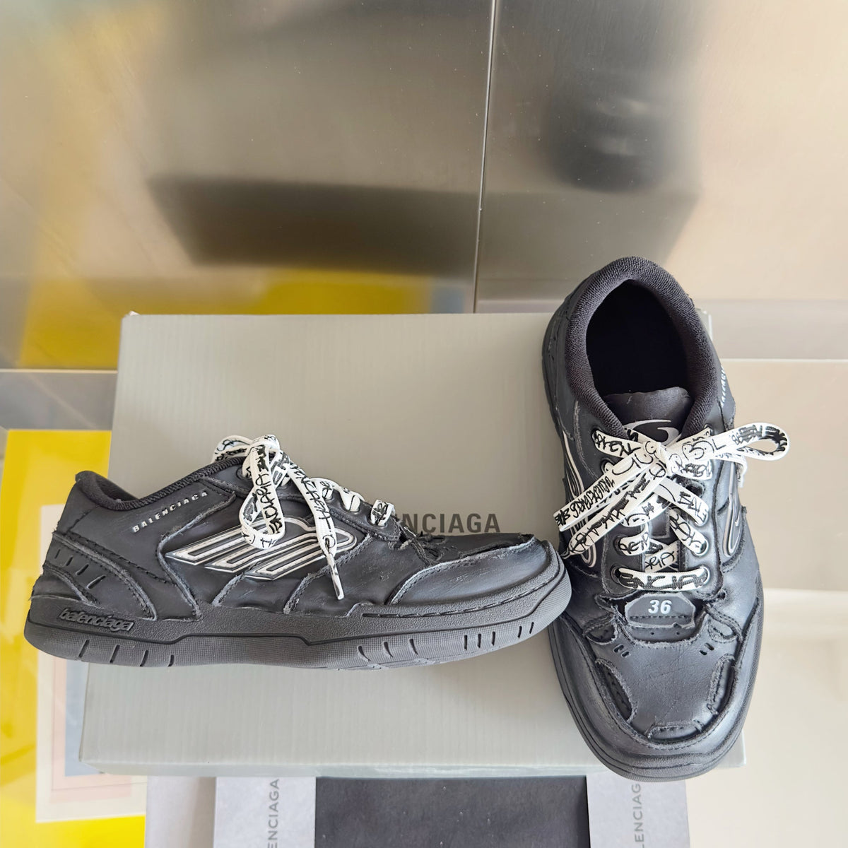 Balenciaga Hamptons Worn-Out Black